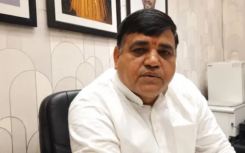 लालू प्रसाद यादव की तबीयत बिगड़ी, IGIMS पटना में हुई जाँच; आरजेडी ने आवास विवाद को ठहराया जिम्मेदार