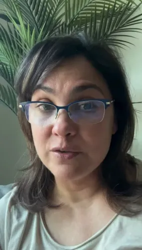 Lara Dutta Expresses Hope for Peace While Stuck in Dubai with Daughter