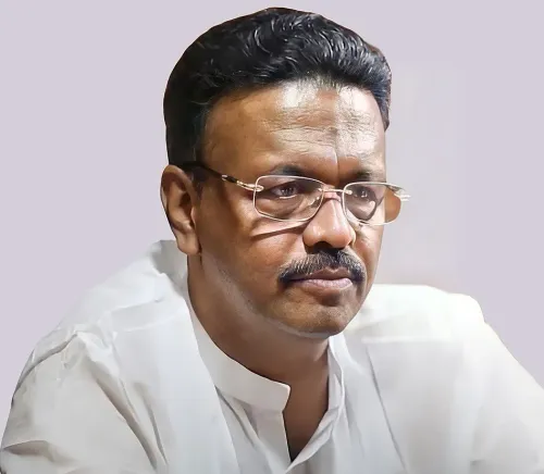 Senior Trinamool Leader's Remarks on Foundation Day Ignite Speculation of Party Infighting