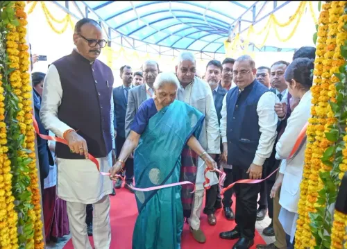 राज्यपाल आनंदीबेन पटेल ने लोहिया संस्थान में पीआरए भवन का शिलान्यास किया