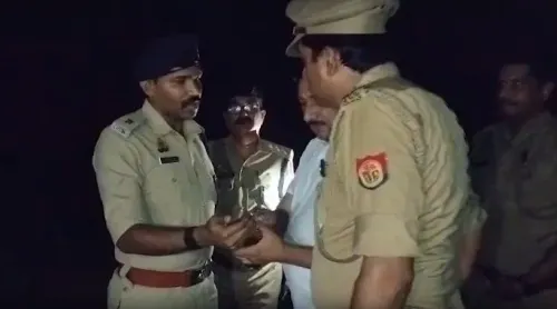 लखनऊ-हरदोई पुलिस मुठभेड़: दुष्कर्म आरोपी समेत तीन बदमाश गिरफ्तार, पैरों में लगी गोली