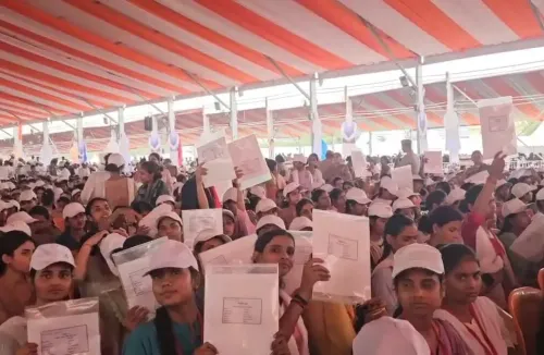 क्या उत्तर प्रदेश में कांस्टेबल पद के लिए नियुक्ति पत्र मिलने से उम्मीदवारों के चेहरे खिले?