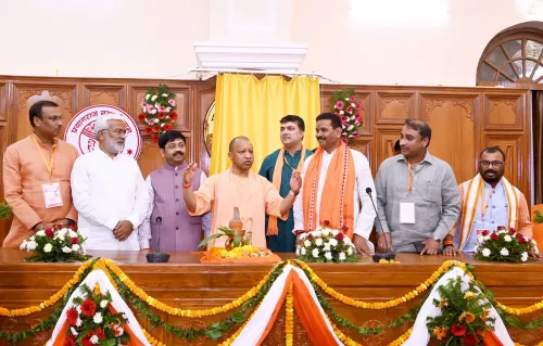 प्रयागराज में ₹400 करोड़ की परियोजनाओं का लोकार्पण, सीएम योगी बोले — विकास यात्रा मां गंगा की धारा की तरह अविरल