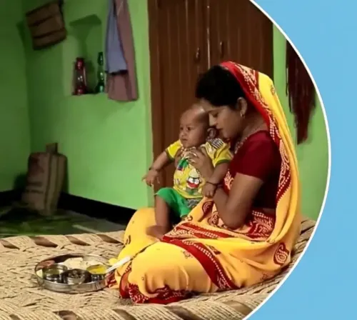 स्तनपान कराने वाली माँ की डाइट: बच्चे की इम्यूनिटी और विकास के लिए 4 जरूरी पोषक समूह