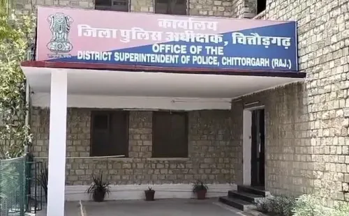 चित्तौड़गढ़: ऑनलाइन गेमिंग-सट्टे के जाल में फँसे बीटेक छात्र ने पिया टॉयलेट क्लीनर, हालत स्थिर