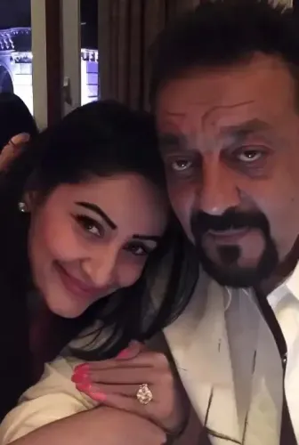 How Did Maanayata Dutt Celebrate 18 Years with Sanjay Dutt?