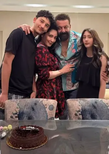 Maanayata Dutt's emotional tribute to Sanjay Dutt on his 67th birthday