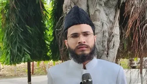 मदरसों में आधुनिक शिक्षा और राष्ट्रवाद जरूरी, यूसीसी पूरे देश में लागू हो: कारी अबरार जमाल
