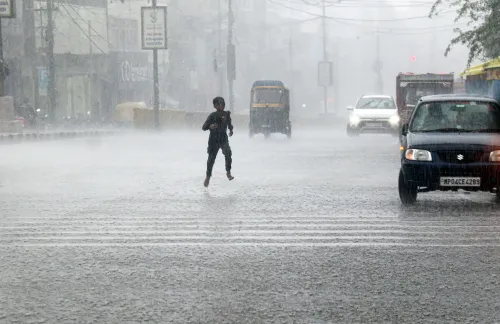क्या मध्य प्रदेश में भारी बारिश से जनजीवन प्रभावित हो रहा है?