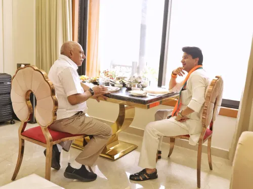 सिंधिया-खंडेलवाल की शिवपुरी में मुलाकात, BJP संगठन मजबूती और मध्यप्रदेश विकास पर एक घंटे मंथन