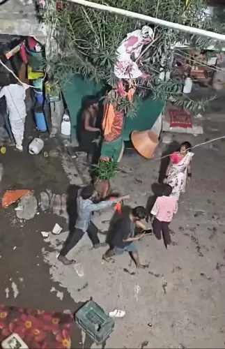 इंदौर में गरबा पंडाल विवाद: घर में घुसकर परिवार पर हमला, पुलिस ने 5 आरोपी गिरफ्तार किए