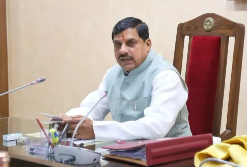 छिंदवाड़ा में बस-ट्रक टक्कर में 10 की मौत, सीएम मोहन यादव ने मुआवजे का ऐलान किया