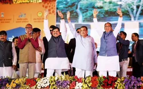 क्या नितिन गडकरी ने मध्य प्रदेश में विकास परियोजनाओं का लोकार्पण और भूमिपूजन किया?