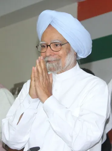 Maharashtra Leaders Pay Tribute to Dr. Manmohan Singh's Remarkable Legacy