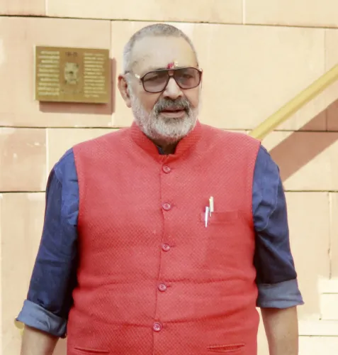 Is Mahagathbandhan Really a 'Thugbandhan'? Lalu's CM Dreams Exposed by Giriraj Singh