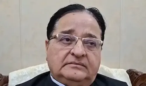 क्या महागठबंधन के नेताओं की लड़ाई का फायदा एनडीए को मिला?