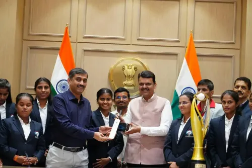 Did Maharashtra CM Fadnavis Honor the World Cup-Winning Blind Women’s Cricket Team?