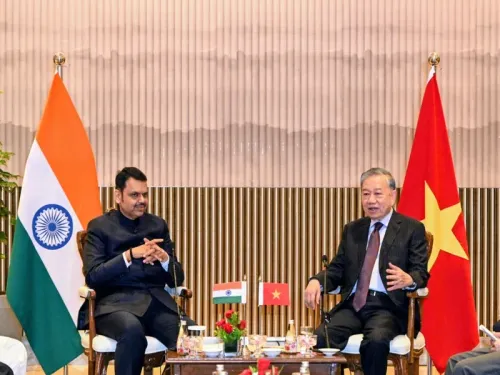 Maharashtra CM Fadnavis pitches ₹6.5 billion VinGroup deal at India-Vietnam Forum