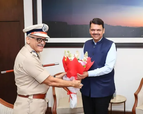 क्या महाराष्ट्र डीजीपी सदानंद दाते ने मुख्यमंत्री फडणवीस से मुलाकात की?