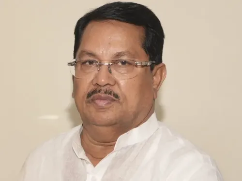 Vijay Wadettiwar Accuses Mahayuti Government of Unfair Fund Allocation to Opposition MLAs