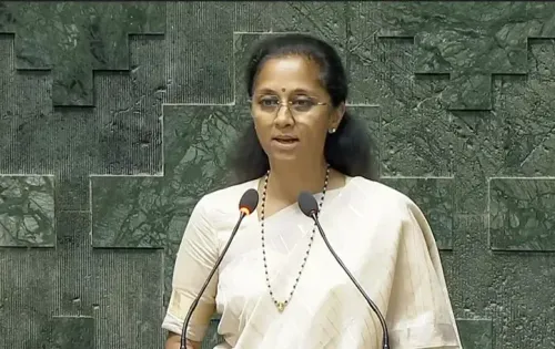 सुप्रिया सुले ने फडणवीस को लिखा पत्र, महाराष्ट्र में महिलाओं की सुरक्षा पर चिंता व्यक्त की