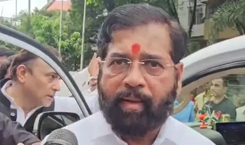 क्या महाराष्ट्र में विधायक, मंत्री और सांसद बाढ़ प्रभावित किसानों के लिए एक महीने का वेतन देंगे?