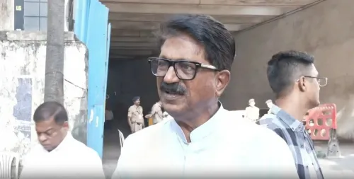 क्या महाराष्ट्र निकाय चुनाव में शिवसेना (यूबीटी) ने भाजपा पर गंभीर आरोप लगाए?