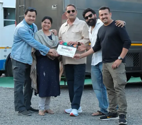 Mahesh Manjrekar and Renuka Shahane to Feature in Luv Films' First Marathi Film 'Devmanus'