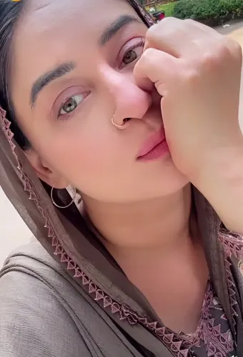 Mahhi Vij bids emotional farewell to Kausar in 'Seher Hone Ko Hai'