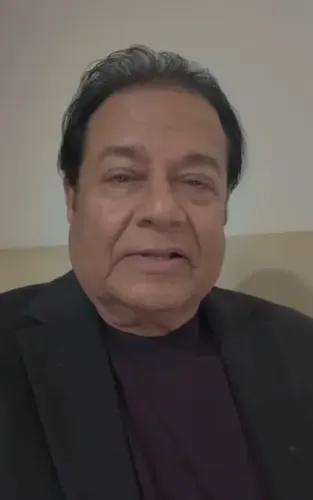 क्या अनूप जलोटा ने मैथिली ठाकुर की जीत के लिए ईश्वर से प्रार्थना की?