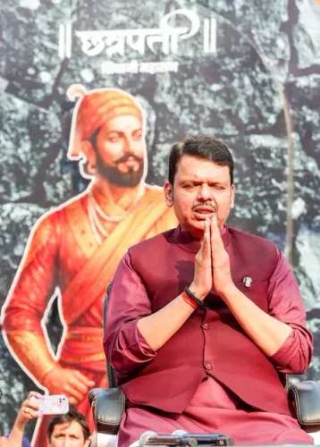 'मैं समंदर हूं... लौटकर आऊंगा', देवेंद्र फडणवीस की भविष्यवाणी और सत्ता में दमदार वापसी की कहानी