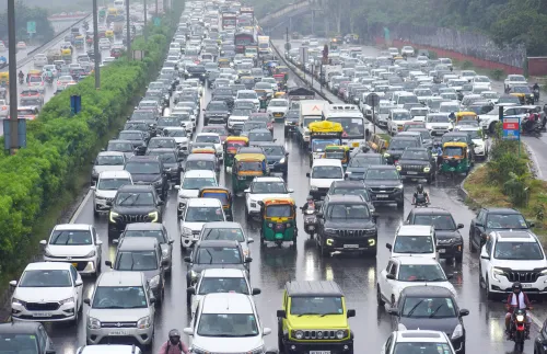 Why is there a major traffic jam on the Vijayawada-Hyderabad highway?