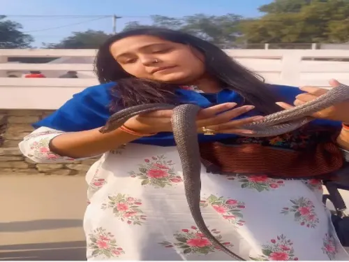 क्या काजल राघवानी ने मकर संक्रांति पर कोबरा का आशीर्वाद लिया?