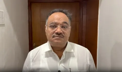 ममता बनर्जी पर समिक भट्टाचार्य का तीखा हमला: 'लोग उनकी हरकतों पर हंस रहे हैं'