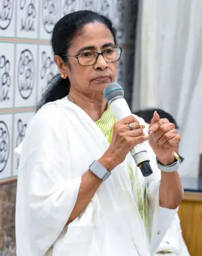 वीडी सतीशन के शपथ ग्रहण पर ममता बनर्जी समेत विपक्षी नेताओं ने दी बधाई, यूडीएफ सरकार से जनसेवा की उम्मीद