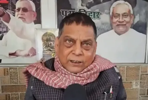 क्या मंदिर-मस्जिद के नाम पर सियासत करना गलत है? नीरज कुमार का बयान