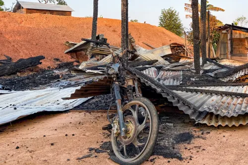 Manipur violence inquiry panel visits 4 districts, meets CM and displaced families