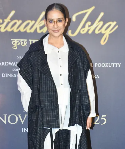 Manisha Koirala celebrates birthday with parent-organised bash