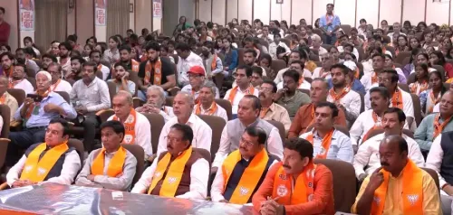 मन की बात का 139वाँ एपिसोड: PM मोदी ने देशवासियों की उपलब्धियाँ गिनाईं, नेताओं ने बताया प्रेरणास्रोत