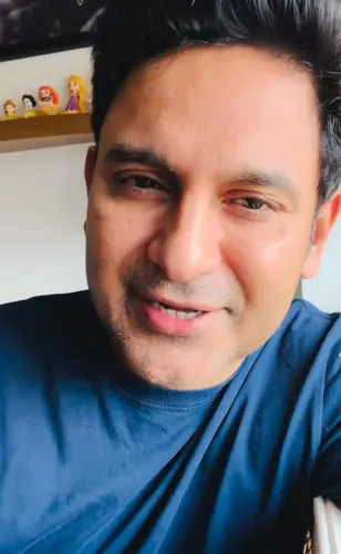 Manoj Muntashir on 'Teri Mitti': Written imagining a soldier's last moments