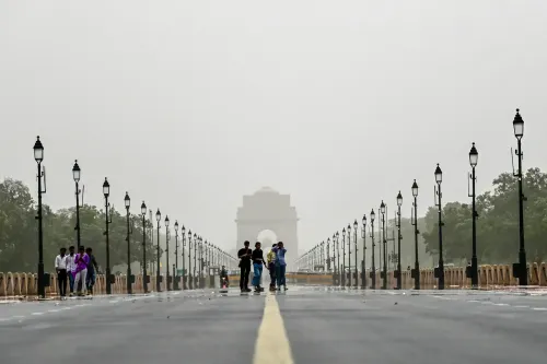 दिल्ली-एनसीआर में मानसून विदाई के बाद मौसम बदला: 7–12 अक्टूबर तापमान 21–34°C, सुबह-रात हल्की ठंड