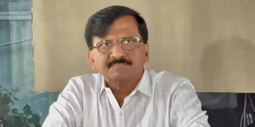 क्या संजय राउत ने कहा कि संतुष्ट पक्षों के बीच हस्तक्षेप नहीं होना चाहिए?