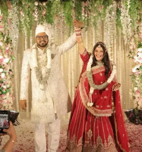 क्या मशहूर गायिका स्वाति मिश्रा ने म्यूजिक प्रोड्यूसर मोहित से शादी कर ली?