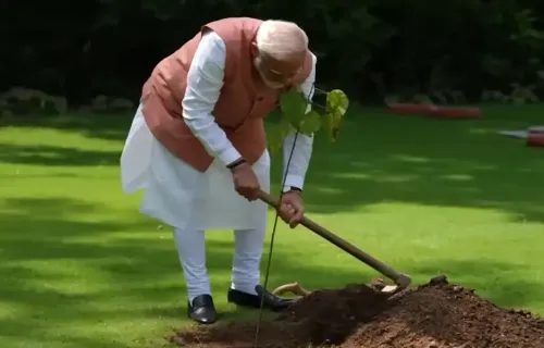 PM Modi Highlights Collective Action in Planting and Seed Conservation