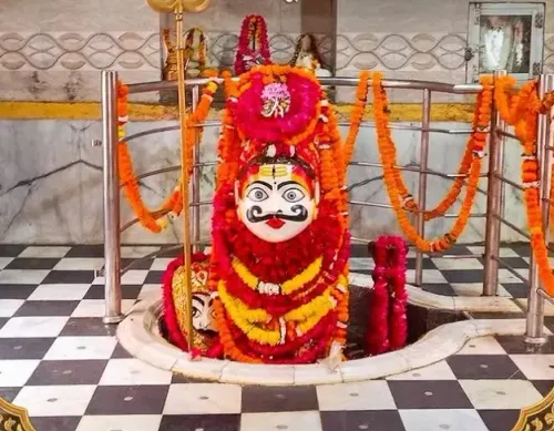 मथुरा का अद्वितीय भूतेश्वर महादेव मंदिर, जहां महादेव ने बाल कृष्ण के दर्शन किए