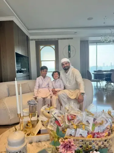 Cricket Icons Extend Heartfelt Eid al-Fitr Wishes: Tendulkar and Pathan Brothers Lead the Way