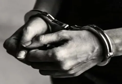 दिल्ली पुलिस ने चंद घंटों में लूट का मामला सुलझाया, दो अपराधी पकड़े गए