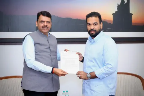 Ajinkya Naik Engages with CM Fadnavis on 100,000 Capacity Stadium in MMR