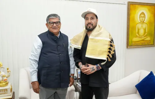 मीका सिंह ने राज्यपाल कटारिया से मुलाकात, चंडीगढ़ में नशा-विरोधी मेगा शो की घोषणा की