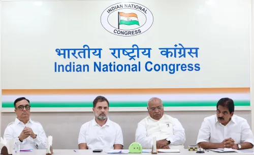 Should Siddaramaiah and Shivakumar Meet Before Heading to Delhi?